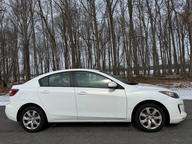 2013 Mazda Mazda3 i Sport