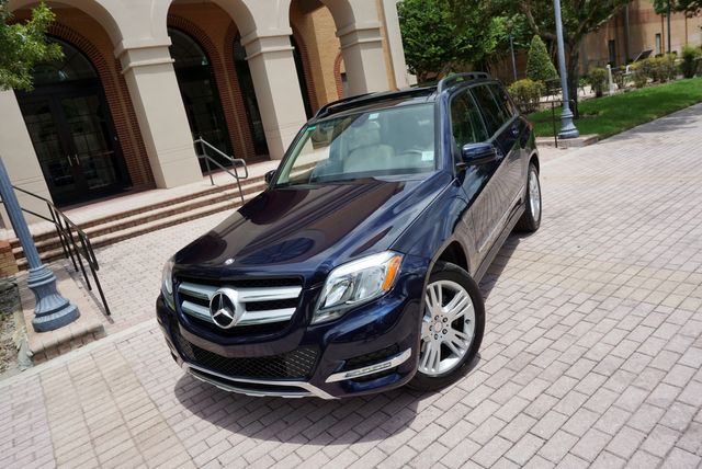 2013 Mercedes-Benz GLK 350 HEADREST TV'S~NAVI~PANO | Tampa, FL | Florida Auto Sales Group 2013 Mercedes-Benz GLK 350 HEADREST TV'S~NAVI~PANO | Tampa, FL | Florida Auto Sales Group