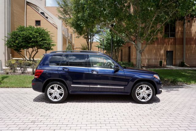 2013 Mercedes-Benz GLK 350 HEADREST TV'S~NAVI~PANO | Tampa, FL | Florida Auto Sales Group 2013 Mercedes-Benz GLK 350 HEADREST TV'S~NAVI~PANO | Tampa, FL | Florida Auto Sales Group