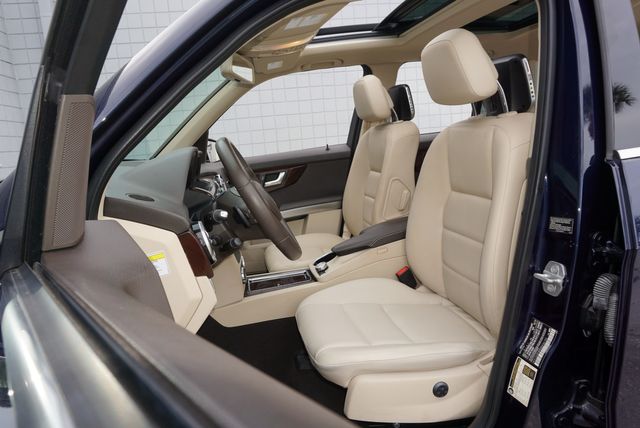 2013 Mercedes-Benz GLK 350 HEADREST TV'S~NAVI~PANO | Tampa, FL | Florida Auto Sales Group 2013 Mercedes-Benz GLK 350 HEADREST TV'S~NAVI~PANO | Tampa, FL | Florida Auto Sales Group