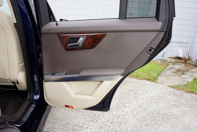 2013 Mercedes-Benz GLK 350 HEADREST TV'S~NAVI~PANO | Tampa, FL | Florida Auto Sales Group 2013 Mercedes-Benz GLK 350 HEADREST TV'S~NAVI~PANO | Tampa, FL | Florida Auto Sales Group