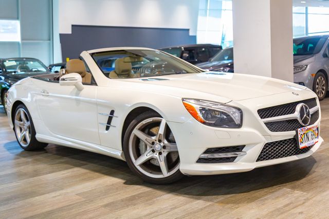 2013 Mercedes-Benz SL 550 at Autosource, photo 1