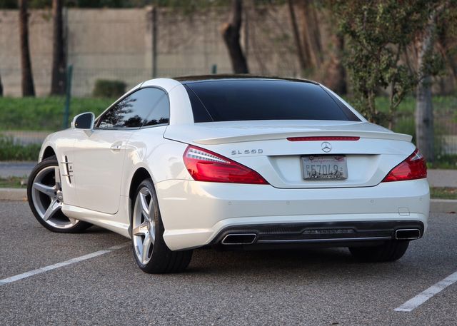 2013 Mercedes-Benz SL-Class SL 550 2013 Mercedes-Benz SL-Class SL 550