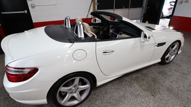 2013 Mercedes-SLK 350 CABRIOLET SHARP, VERY CLEAN, 302 HP IN THE 3.5L V-6