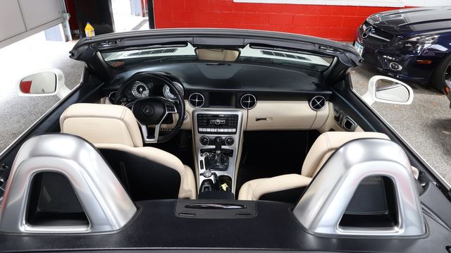 2013 Mercedes-SLK 350 CABRIOLET SHARP, VERY CLEAN, 302 HP IN THE 3.5L V-6