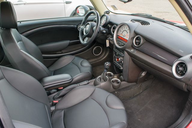 2013 Mini Hardtop Cooper S | Great Falls, Montana | Bleskin Motor Company 2013 Mini Hardtop Cooper S | Great Falls, Montana | Bleskin Motor Company