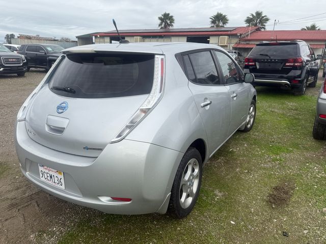 2013 Nissan LEAF S