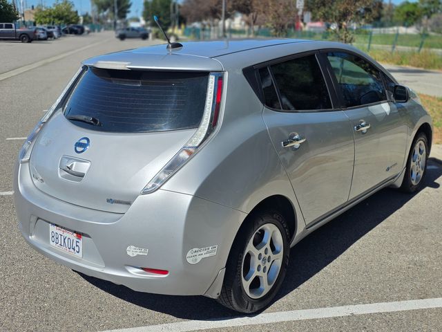 2013 Nissan LEAF S