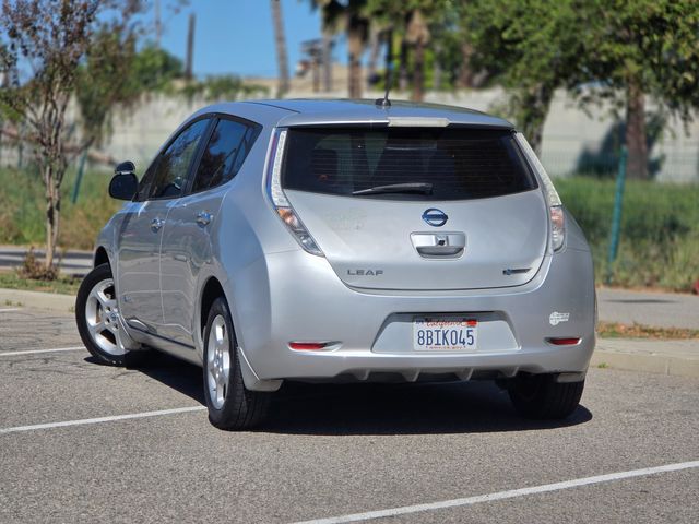 2013 Nissan LEAF S