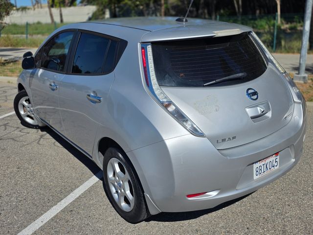 2013 Nissan LEAF S
