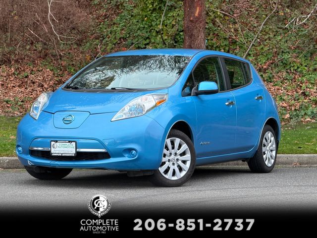 2013 Nissan LEAF S Rear Camera 10 Bars Local History Very Nice | Seattle, Washington | Complete Automotive in Seattle, Washington 98119