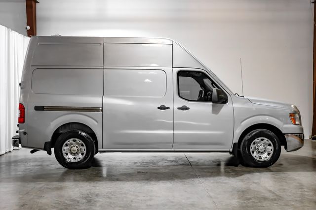 2013 Nissan NV 2500 HD SV