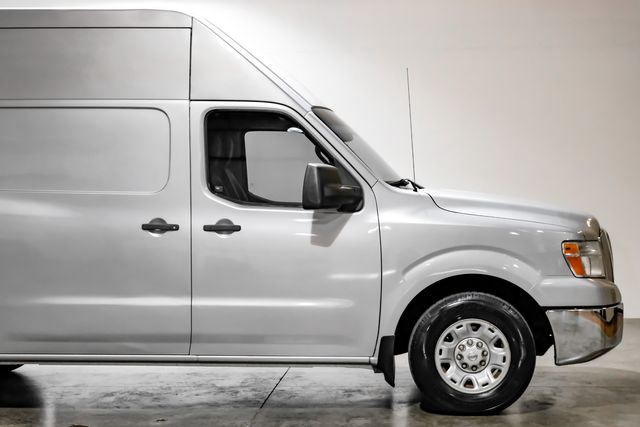 2013 Nissan NV 2500 HD SV