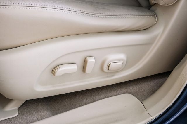 2013 Nissan Pathfinder SL OneOwner PerfectCarfax | Dallas, TX | Stevens Motor Company LLC