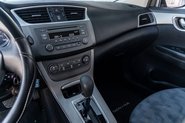 2013 Nissan Sentra SV 2013 Nissan Sentra SV