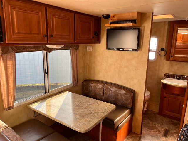 2013 Northwood Arctic Fox 22H