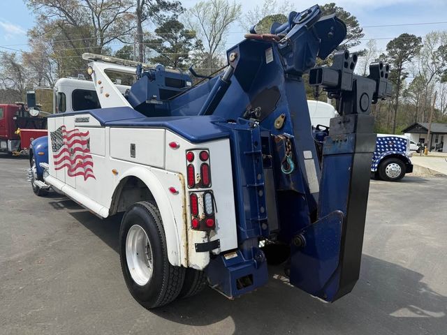 2013 Peterbilt 337
