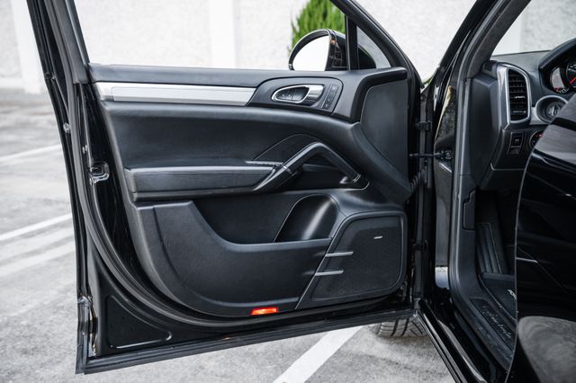 2013 Porsche Cayenne Turbo | Addison, TX | Apex Auto Sports