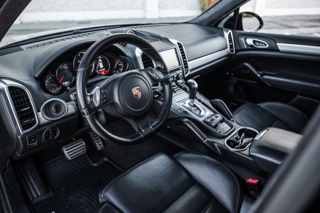 2013 Porsche Cayenne Turbo | Addison, TX | Apex Auto Sports