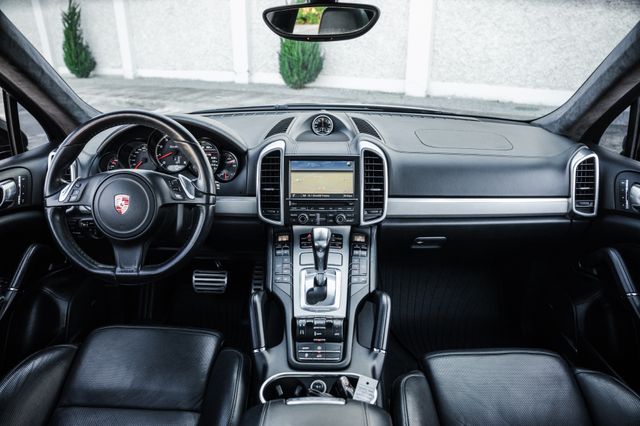 2013 Porsche Cayenne Turbo | Addison, TX | Apex Auto Sports