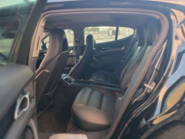 2013 Porsche Panamera Base