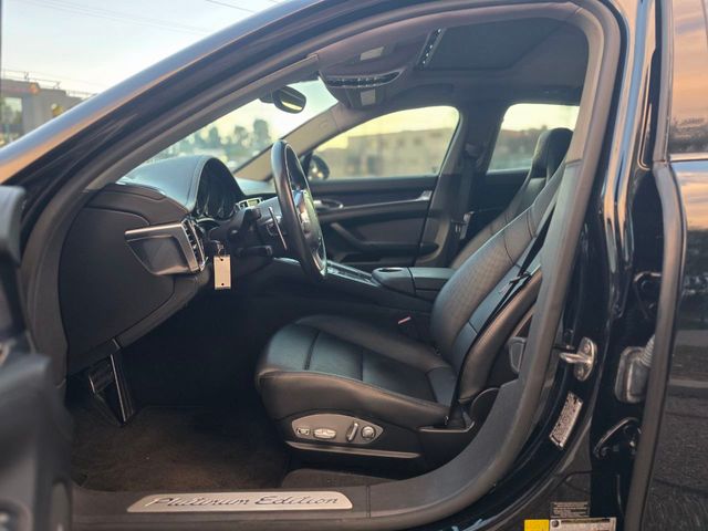 2013 Porsche Panamera Base