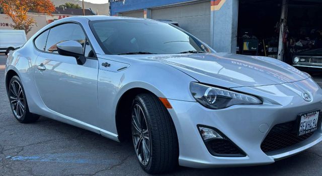 2013 Scion FR-S Base | Brea, CA | Zeus Auto Dealers