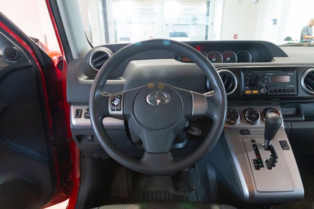 2013 Scion  xB automatic