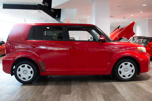 2013 Scion  xB automatic