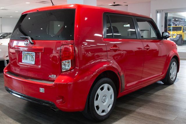 2013 Scion  xB automatic