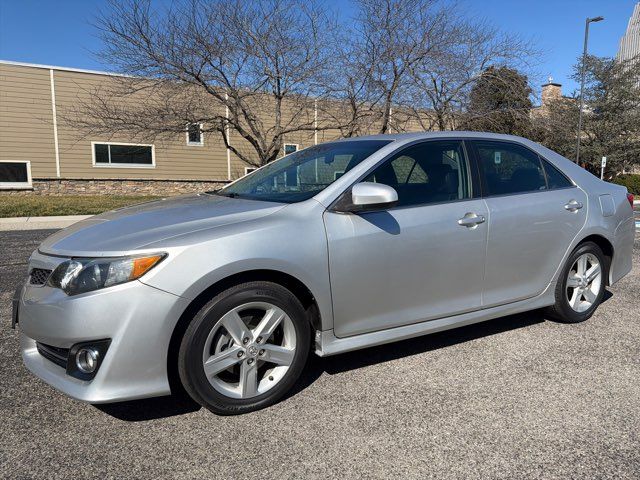 2013 Toyota Camry SE Imports and More Inc 2013 Toyota Camry SE Imports and More Inc