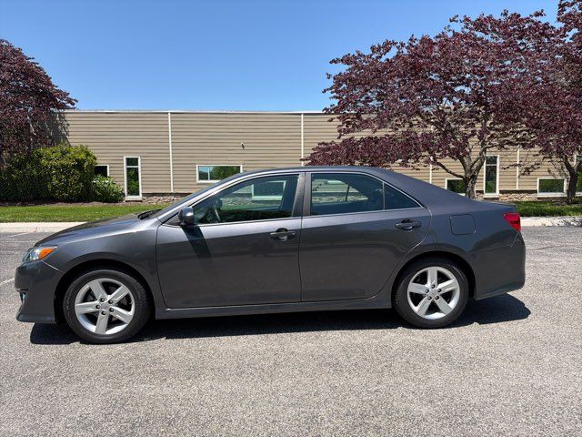 2013 Toyota Camry SE Imports and More Inc 2013 Toyota Camry SE Imports and More Inc