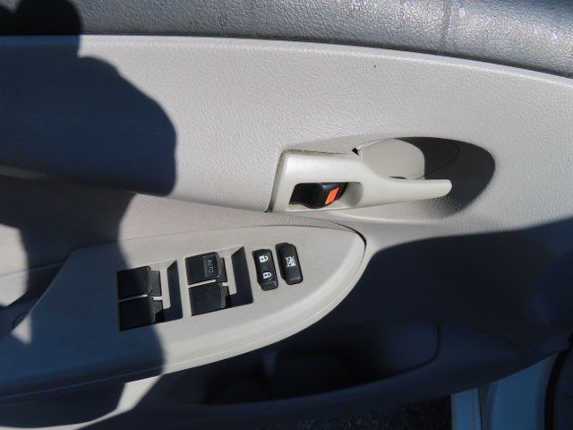 2013 Toyota Corolla L 4-Speed AT