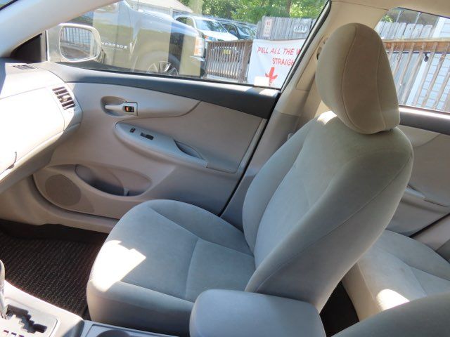 2013 Toyota Corolla L 4-Speed AT