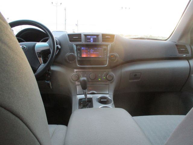 2013 Toyota Highlander Base
