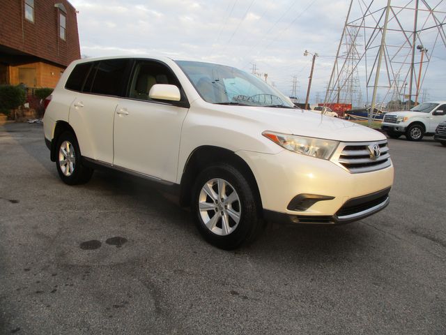 2013 Toyota Highlander Base