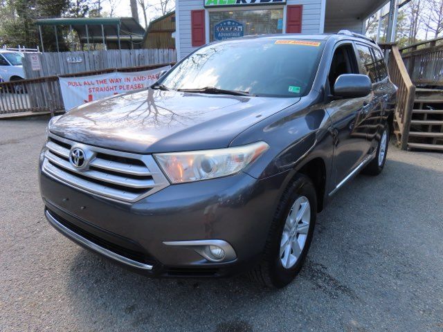 2013 Toyota Highlander Base 4WD 
