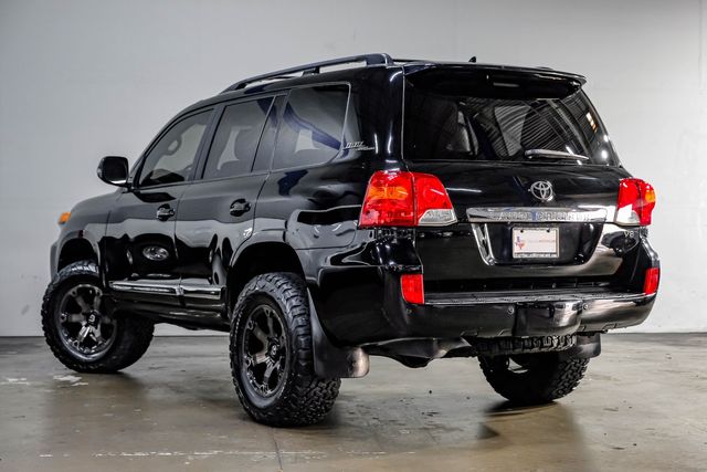 2013 Toyota Land Cruiser LIFTED 18" Fuel 34" BFG 3rd Row SUNROOF Texas | Dallas, TX | East Dallas Diesel 2013 Toyota Land Cruiser LIFTED 18" Fuel 34" BFG 3rd Row SUNROOF Texas | Dallas, TX | East Dallas Diesel