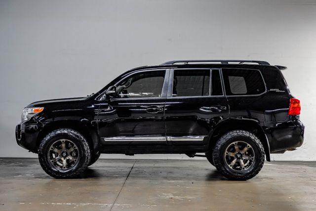 2013 Toyota Land Cruiser LIFTED 18" Fuel 34" BFG 3rd Row SUNROOF Texas | Dallas, TX | East Dallas Diesel