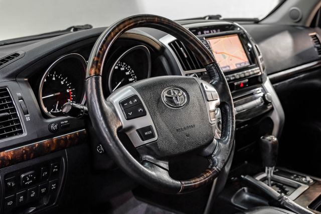 2013 Toyota Land Cruiser LIFTED 18" Fuel 34" BFG 3rd Row SUNROOF Texas | Dallas, TX | East Dallas Diesel