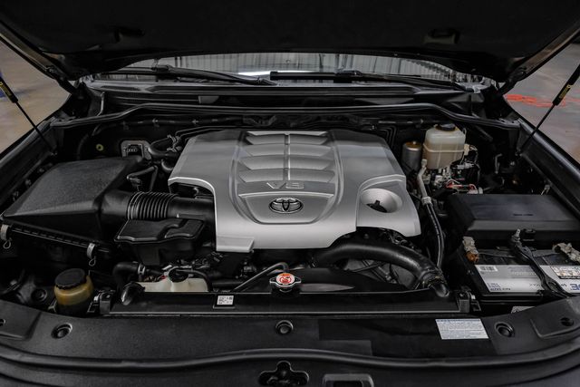 2013 Toyota Land Cruiser LIFTED 18" Fuel 34" BFG 3rd Row SUNROOF Texas | Dallas, TX | East Dallas Diesel