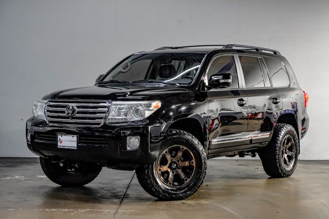 2013 Toyota Land Cruiser LIFTED 18" Fuel 34" BFG 3rd Row SUNROOF Texas | Dallas, TX | East Dallas Diesel