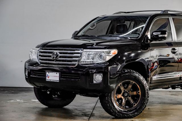 2013 Toyota Land Cruiser LIFTED 18" Fuel 34" BFG 3rd Row SUNROOF Texas | Dallas, TX | East Dallas Diesel 2013 Toyota Land Cruiser LIFTED 18" Fuel 34" BFG 3rd Row SUNROOF Texas | Dallas, TX | East Dallas Diesel