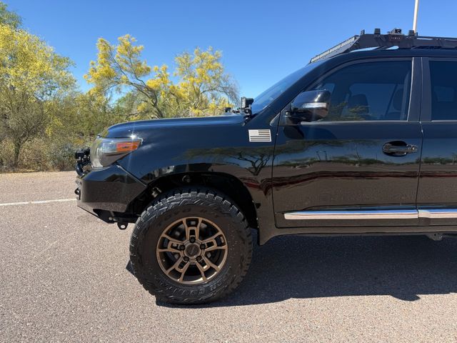 2013 Toyota Land Cruiser Base