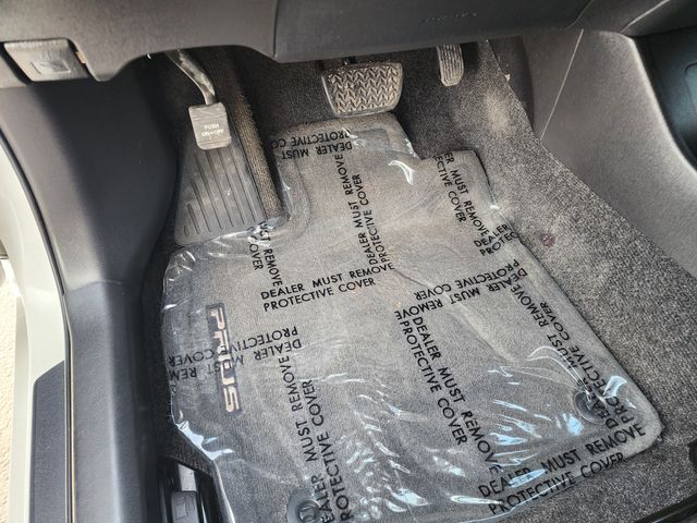 2013 Toyota Prius Three