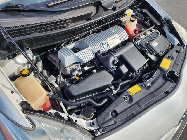 2013 Toyota Prius Three