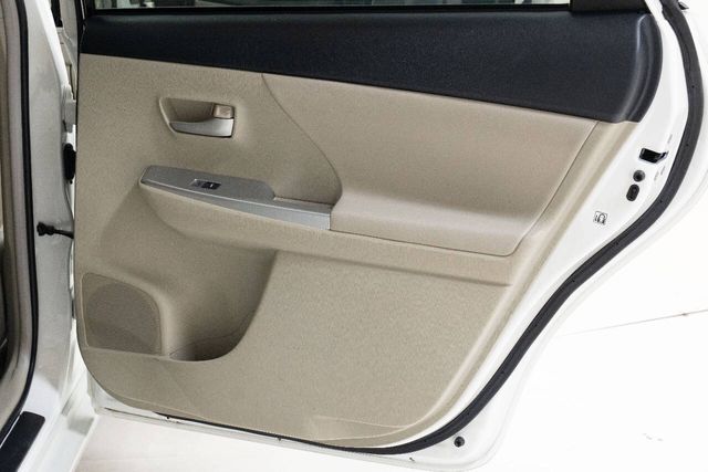 2013 Toyota Prius v Five 4dr Wagon | Houston, TX | Houston Auto Credit 2013 Toyota Prius v Five 4dr Wagon | Houston, TX | Houston Auto Credit