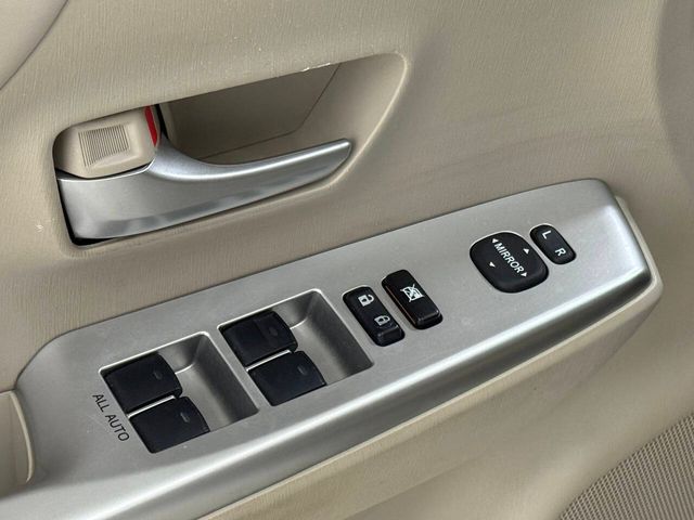 2013 Toyota Prius v Five 4dr Wagon | Houston, TX | Houston Auto Credit 2013 Toyota Prius v Five 4dr Wagon | Houston, TX | Houston Auto Credit