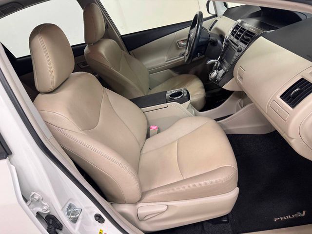 2013 Toyota Prius v Five 4dr Wagon | Houston, TX | Houston Auto Credit 2013 Toyota Prius v Five 4dr Wagon | Houston, TX | Houston Auto Credit