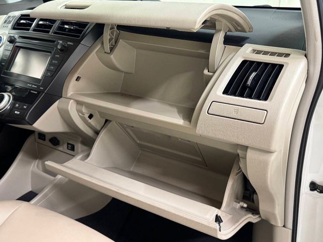 2013 Toyota Prius v Five 4dr Wagon | Houston, TX | Houston Auto Credit 2013 Toyota Prius v Five 4dr Wagon | Houston, TX | Houston Auto Credit